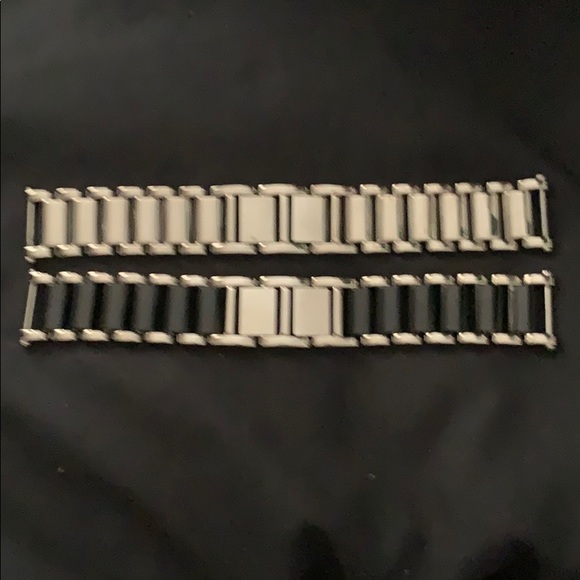 Adrienne watch with three bands and box - Picture 2 of 2